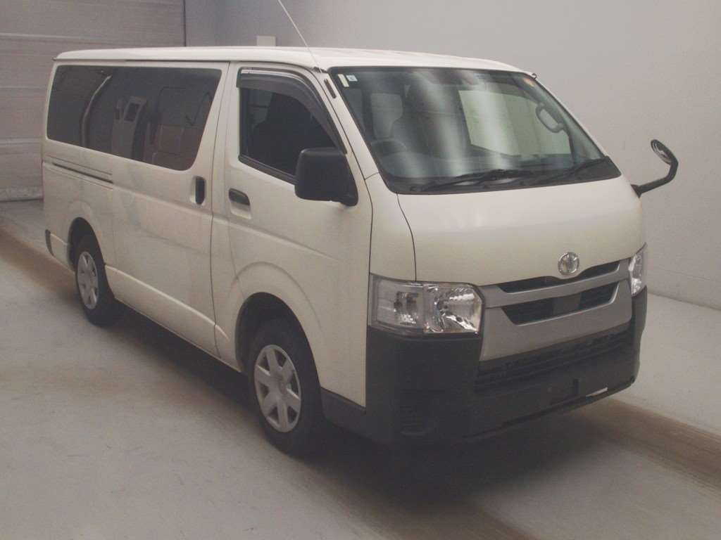 2022 Toyota HiAce