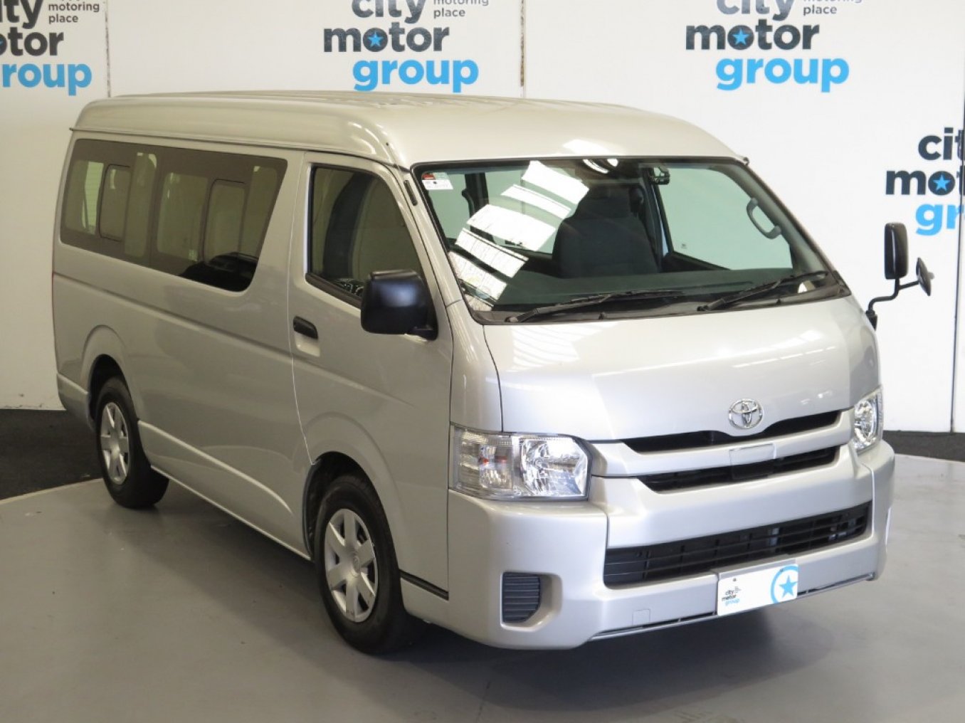 Toyota hiace 2018